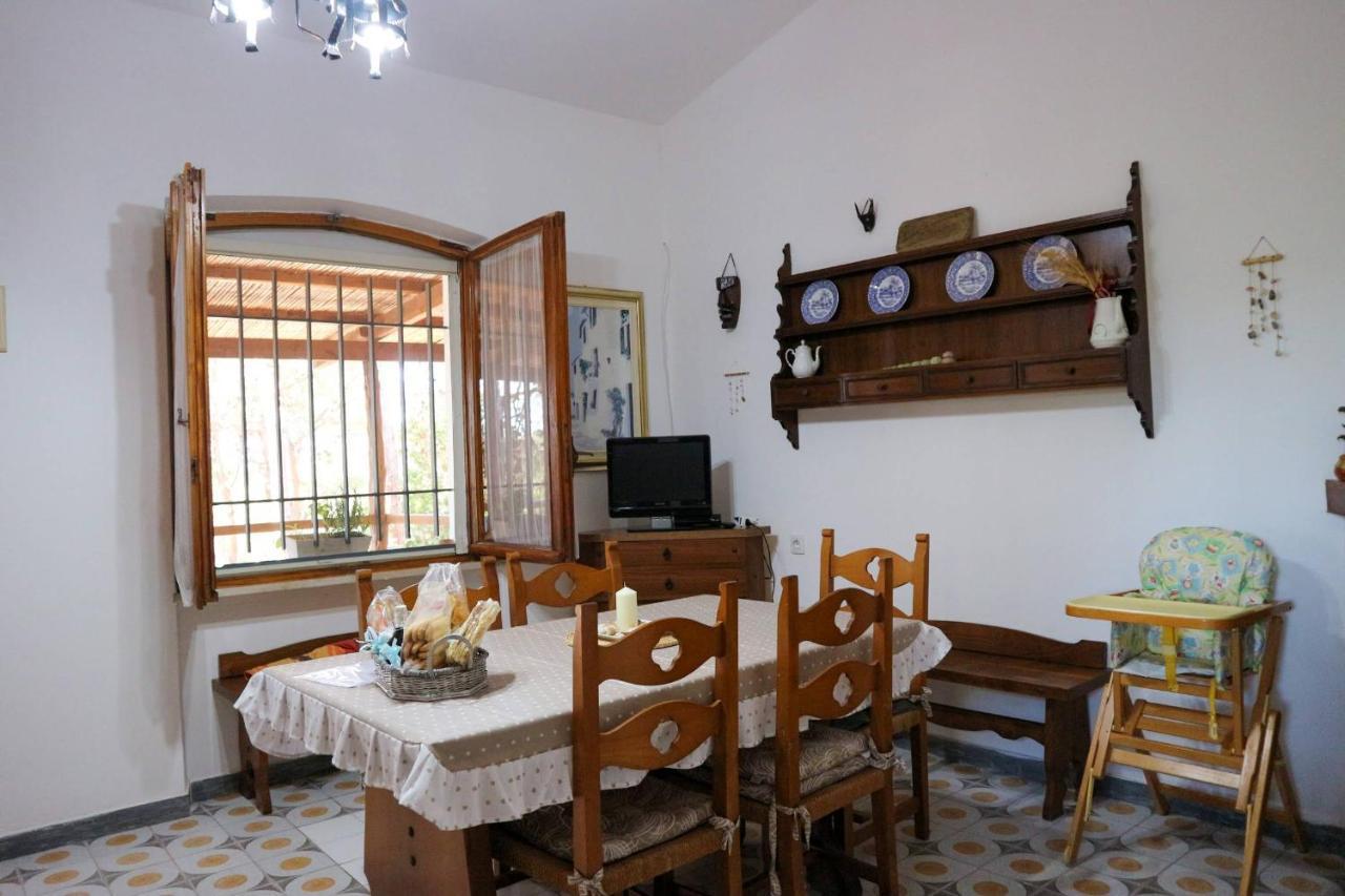 Villa Buonumore Porto Pino Exterior foto